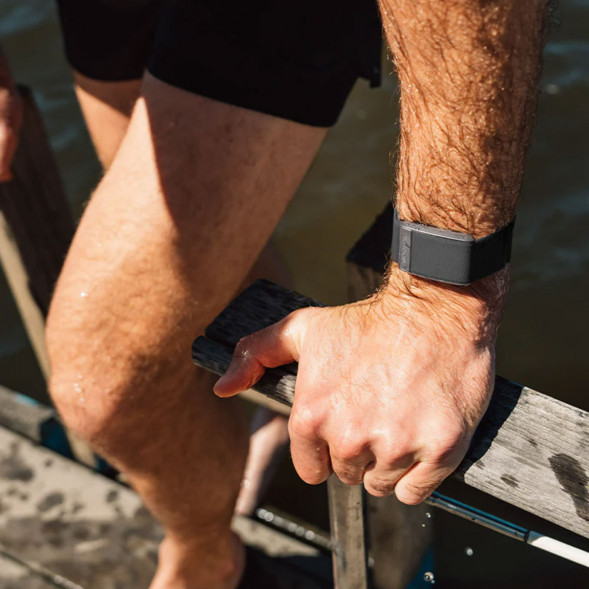 Ремешок для фитнес - браслета Whoop 4.0 HydroKnit Band (Storm Grey) в Кемерово